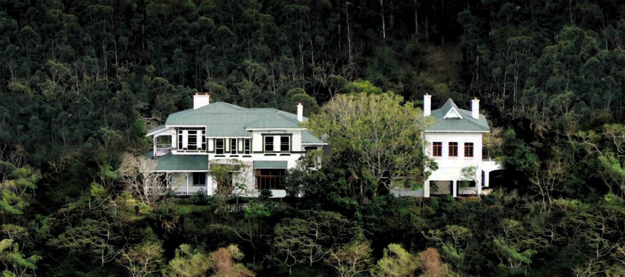 Royston Hall Historical Guesthouse Umtentweni Exteriör bild